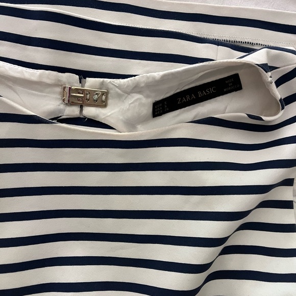 Zara peplum dress. Size small - Picture 3 of 3